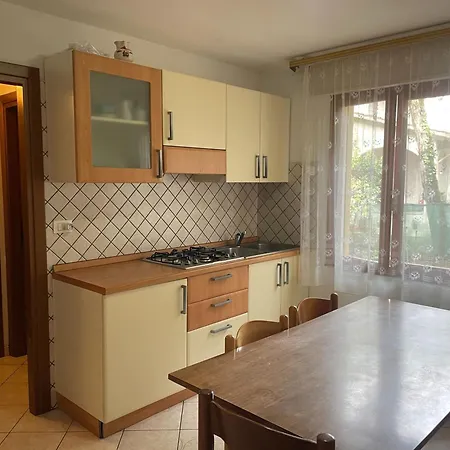Cozy For 4 Guests In Rosolina Apartment Rosolina Mare